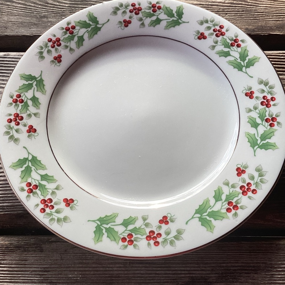 Gibson Christmas Charm Salad Plates - set of 6